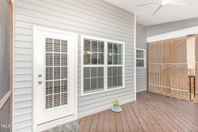 deck featuring ceiling fan