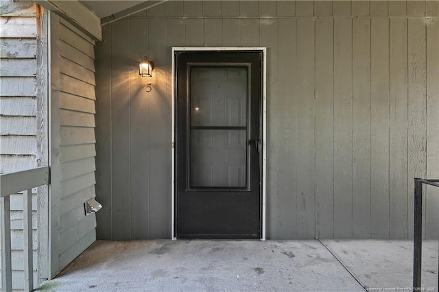 view of property entrance