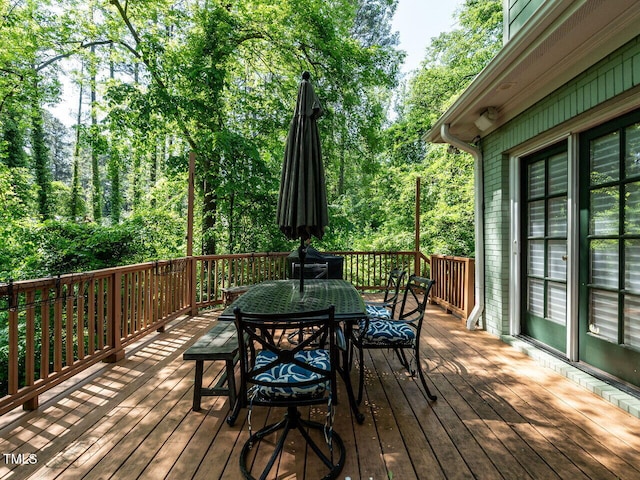 3504 Rock Creek Dr, Raleigh, NC 27609 - wooden deck with outdoor dining space