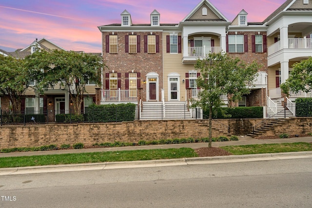 view of front of house