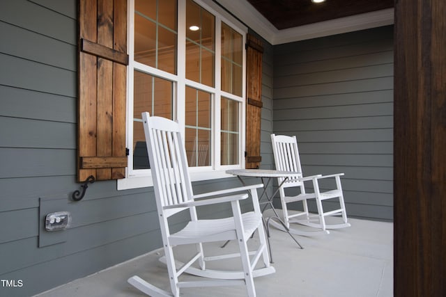 view of patio / terrace with covered porch