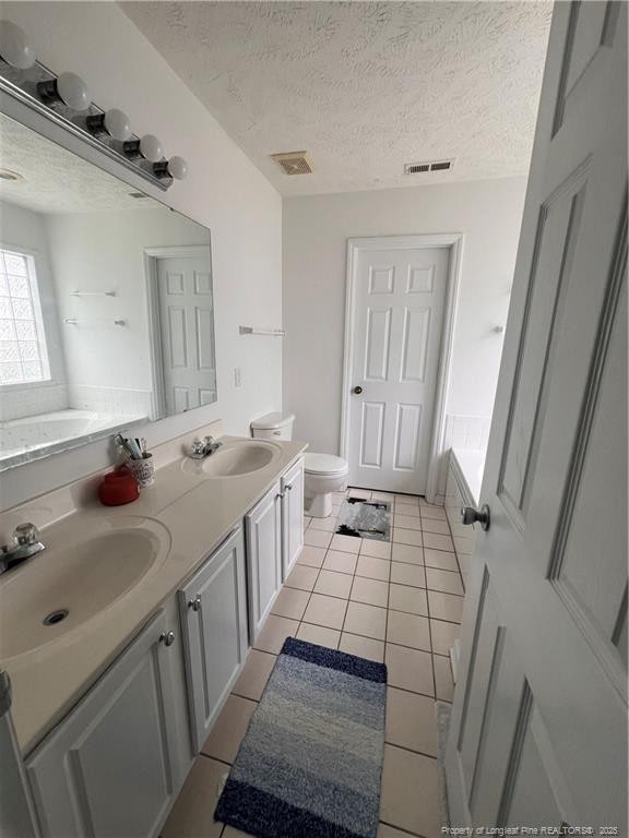 5050 Roy C Stallings Jr St, Hope Mills, NC 28348 - photo 14
