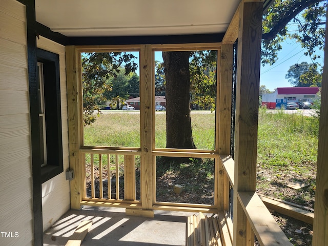 sunroom / solarium with a healthy amount of sunlight