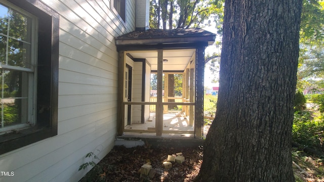 view of property entrance