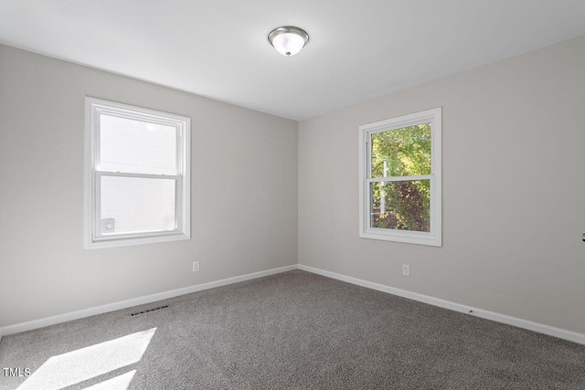 view of carpeted spare room