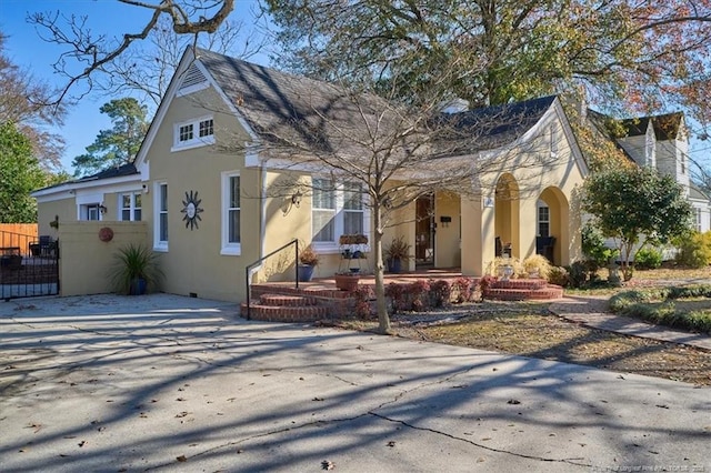 view of front of house