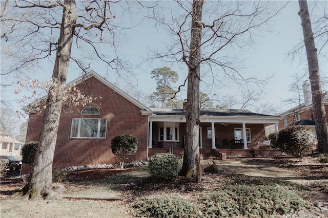 view of front of home featuring covered porch