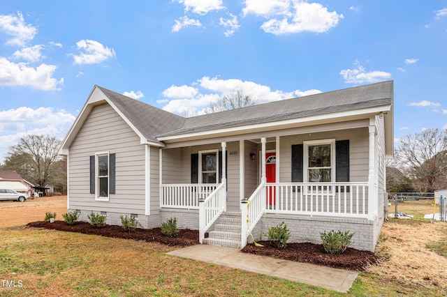 4610 Lemon Heights Dr, Sanford, NC 27332 - single story home with fence, a front lawn, crawl space, covered porch, and roof with shingles