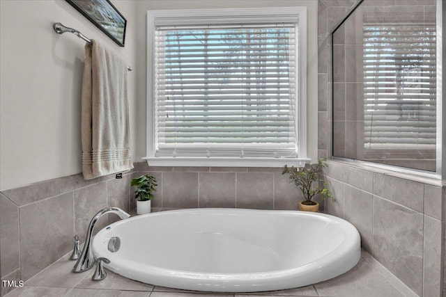 208 Cecelia Ct, Cary, NC 27519 - full bath with a bath