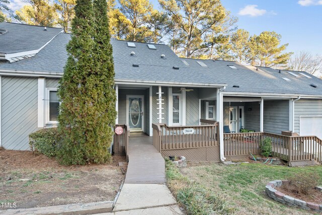 view of front facade with covered porch