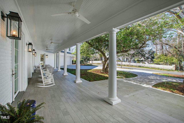 deck with a ceiling fan