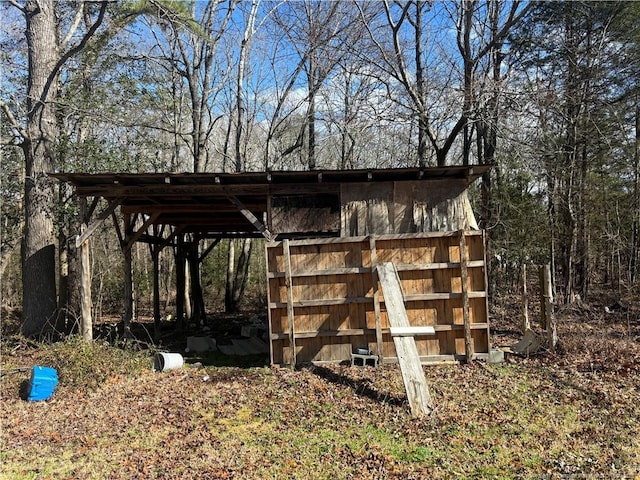 view of outbuilding