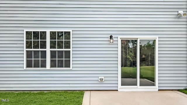989 Ocean Ct, Carthage, NC 28327 - entrance to property with a patio area