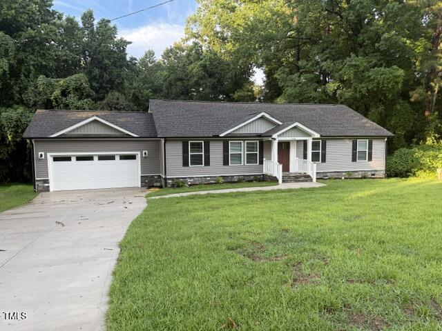 1516 Bragg St, Sanford, NC 27330 - photo 1