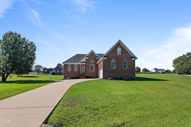 view of front of house featuring a front yard