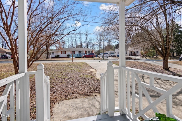 view of yard with a residential view