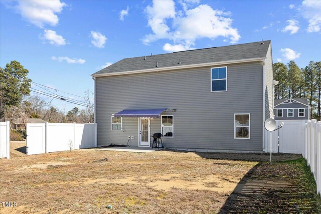 1004 Bridgewater Dr, Durham, NC 27704 - back of house featuring a patio area