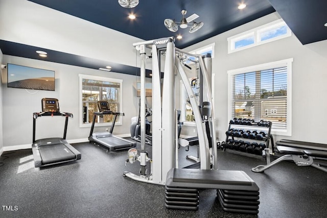 workout area with baseboards