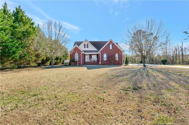 view of front of house with a front yard