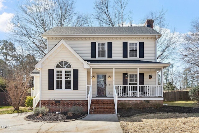 view of front of property featuring a porch