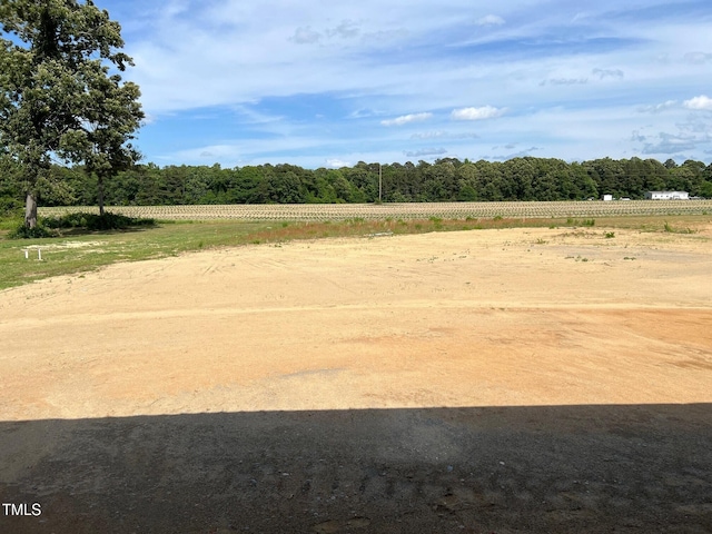 view of yard with a view of countryside