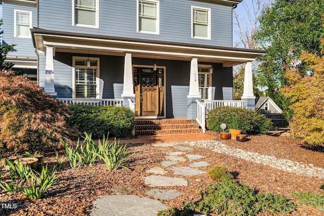 view of front facade with covered porch