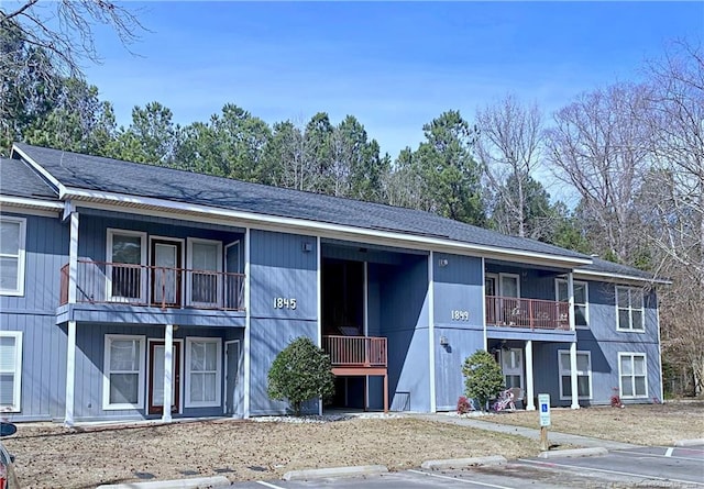 view of front of house