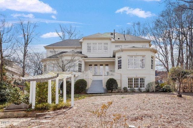 view of front of house featuring a pergola