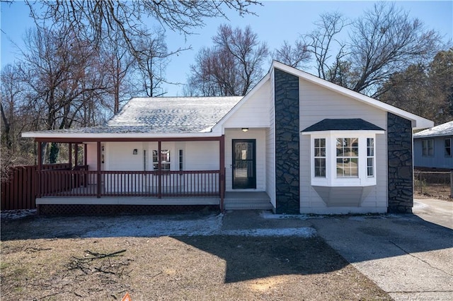 view of front of house with a porch