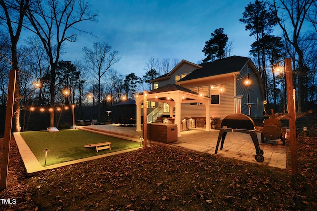 view of yard featuring a patio