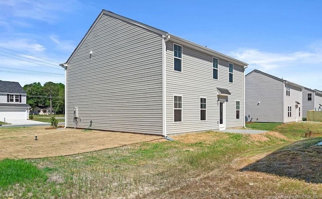814 Tori Dr, Spring Lake, NC 28390 - view of rear view of property