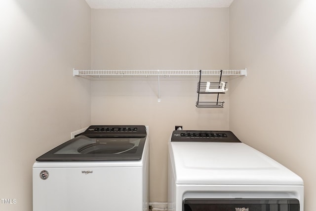 laundry room featuring laundry area and independent washer and dryer