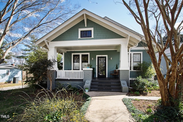 view of front of house featuring a porch