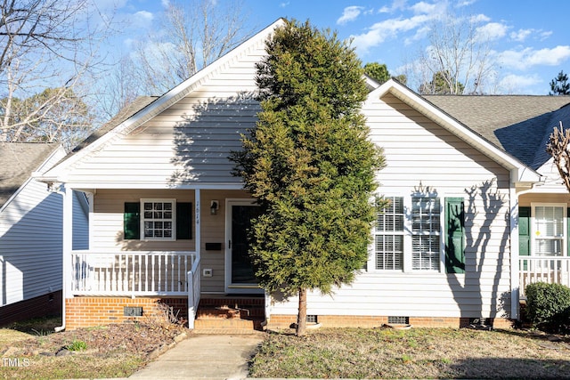 1614 W Cotton Gin Dr, Clayton, NC 27527 - bungalow-style house with crawl space, covered porch, and a shingled roof