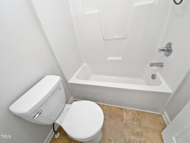 full bathroom with toilet and washtub / shower combination