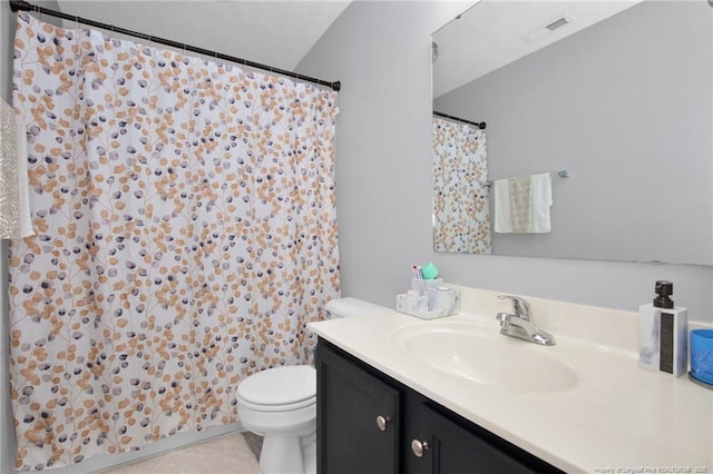 full bath featuring toilet, tile patterned floors, visible vents, vanity, and a shower with curtain