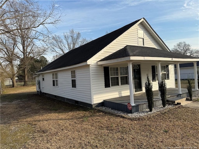 view of front of home with covered porch