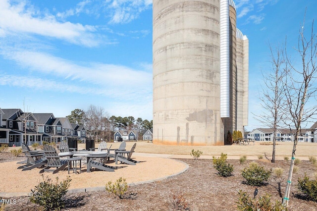 view of property's community featuring a residential view