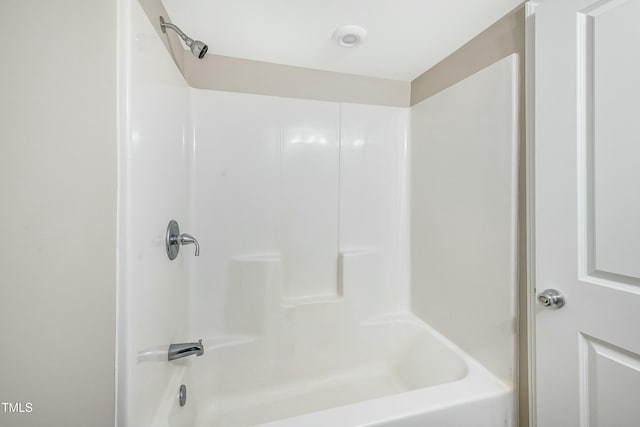 501 N 14th St, Erwin, NC 28339 - full bath featuring a washtub and walk in shower