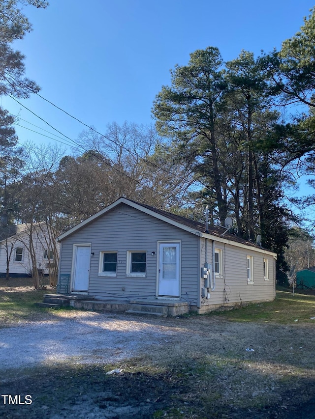 view of front of property