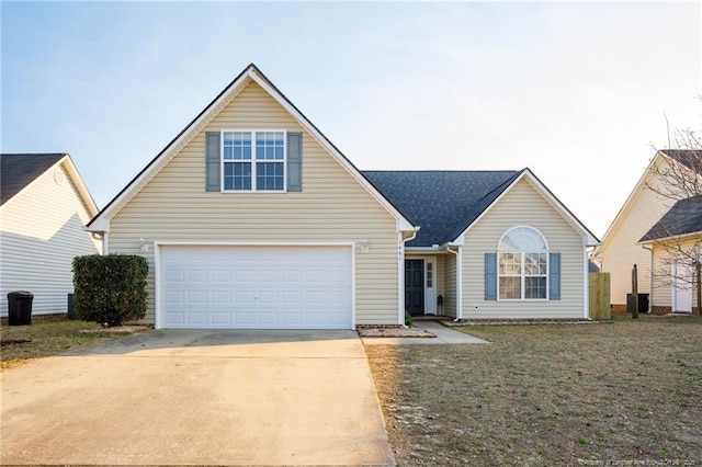 1461 Aultroy Dr, Fayetteville, NC 28306 - traditional-style house with driveway and a front lawn