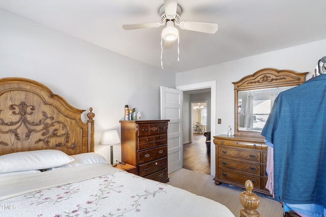bedroom featuring ceiling fan