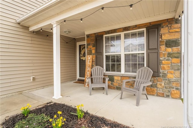 view of patio / terrace with covered porch