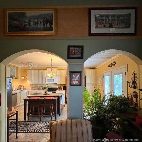 dining room with crown molding