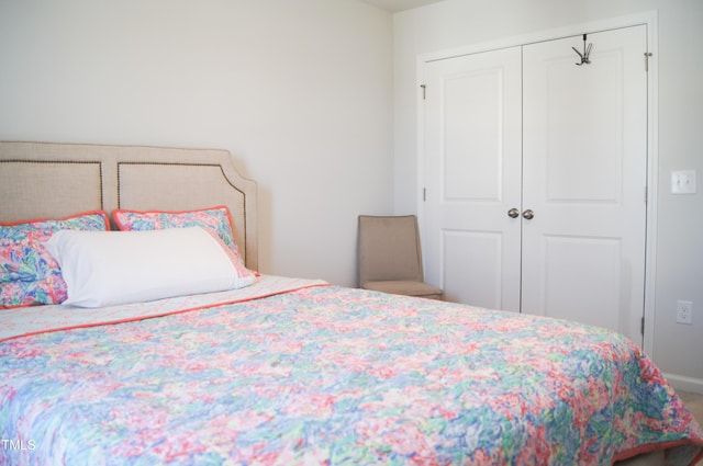 bedroom with a closet