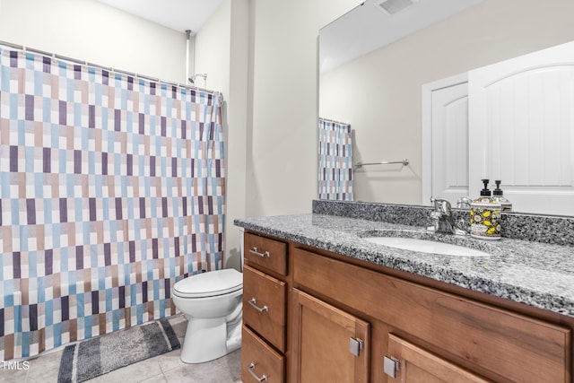 full bath featuring a shower with curtain, visible vents, toilet, vanity, and tile patterned flooring