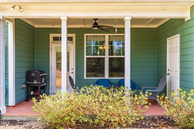 property entrance featuring covered porch