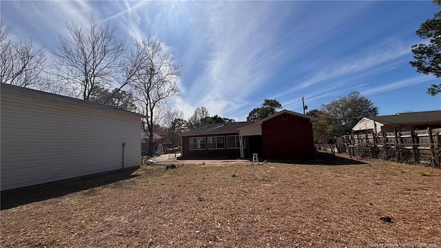 1809 Wayne Ln, Fayetteville, NC 28304 - back of house with fence