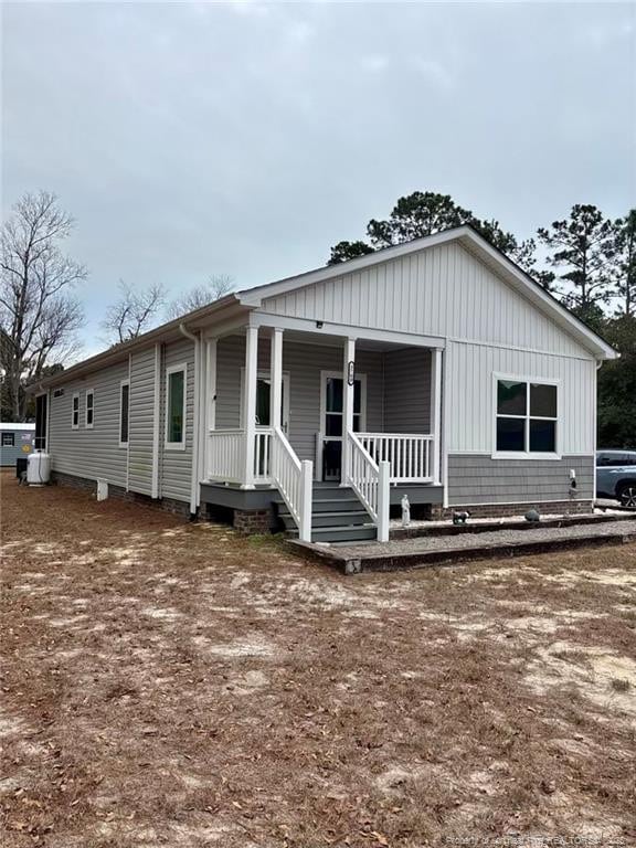 3760 Oakwood Dr SE, Southport NC, 28461, 3 bedrooms, 2 baths house for sale