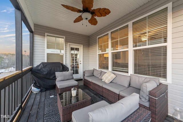 sunroom / solarium with ceiling fan